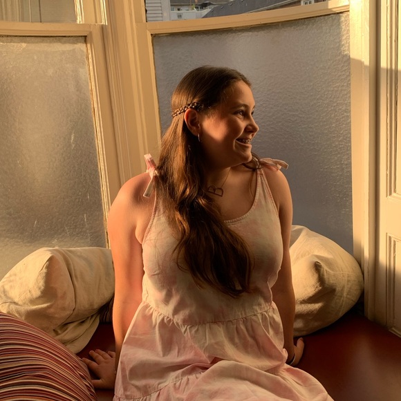 Meet your Posher, Brynn - Picture 1 of 3